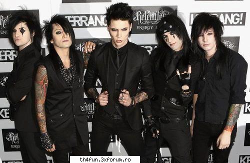 black veil   \m/ ce asculti acum?