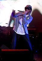 Eminem - Eminem, născut sub numele Marshall Bruce - HIP-HOP