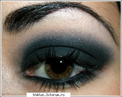 Make up preferat - Imi place mult smokey eye:D - ABOUT US