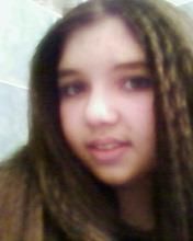 Me.. me.. only me... - e nereusita poza, dar imi place cum imi statea - Locul userilor noi
